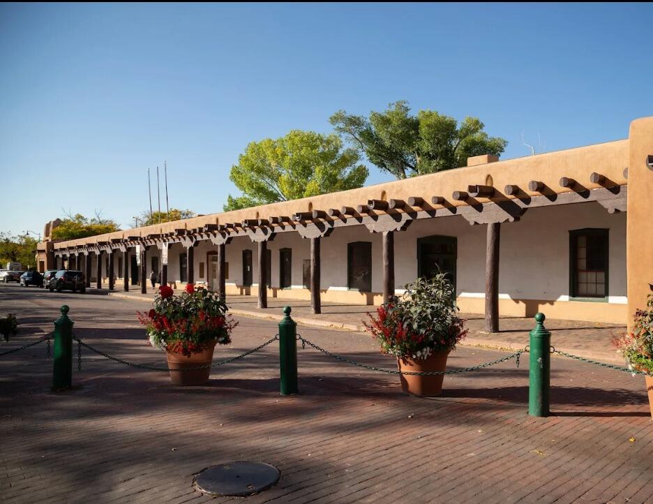 Picture of Palace of the Governors at New Mexico History Museum