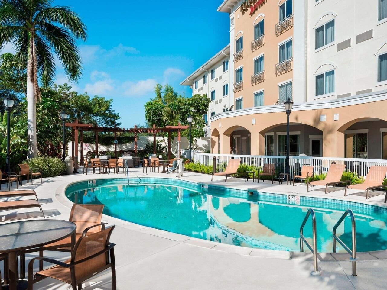 Picture of Courtyard by Marriott Fort Myers at I-75 and Gulf Coast Town Center