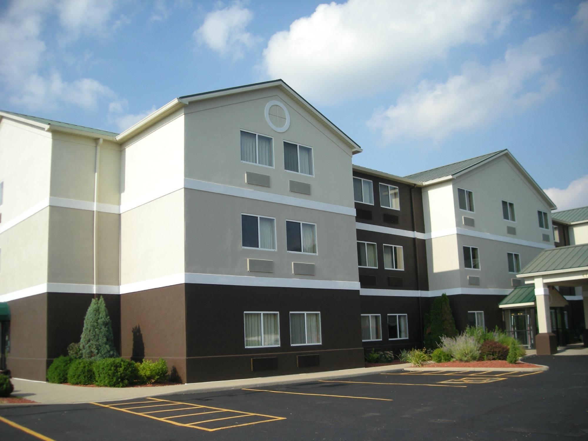 Picture of Red Roof Inn & Suites Ferdinand