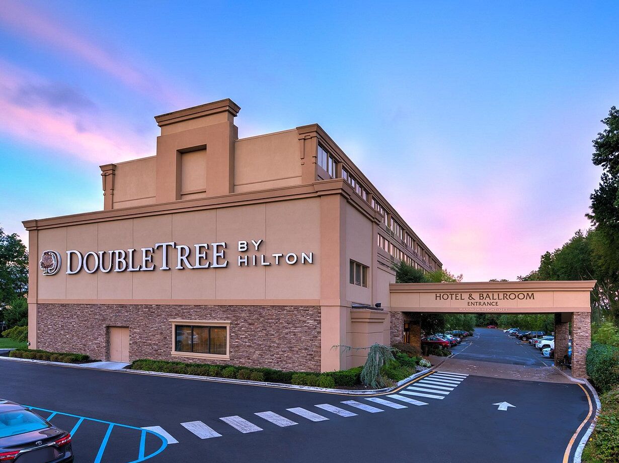 Picture of DoubleTree by Hilton Hotel Tinton Falls - Eatontown