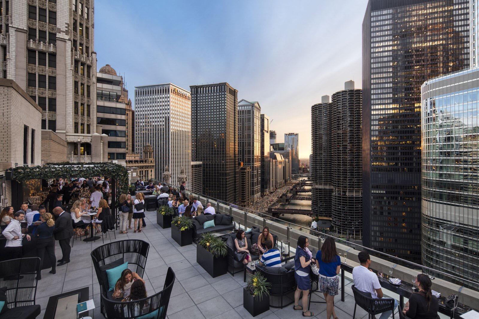 Picture of LondonHouse Chicago, Curio Collection by Hilton