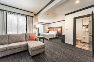 Picture of The Craftsman Inn & Suites