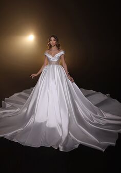 Royal Collection R 24-013 Ball Gown Wedding Dress