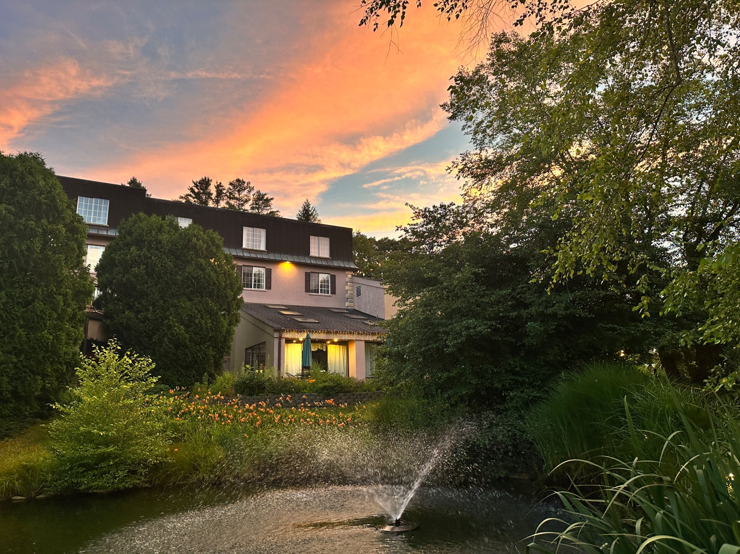Picture of Meadowbrook Inn