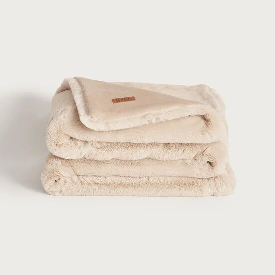 Soft blanket gift idea for parent's anniversary. 