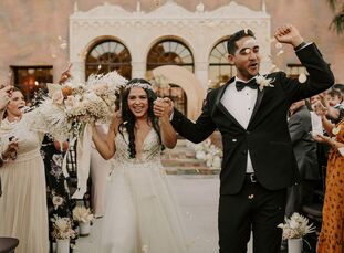 When Stephanie Velez (25 and a photographer) met Pablo Atencio Elia (26 and a mechanic) on a mission trip to Cuba, he didn’t have a US visa or even a 
