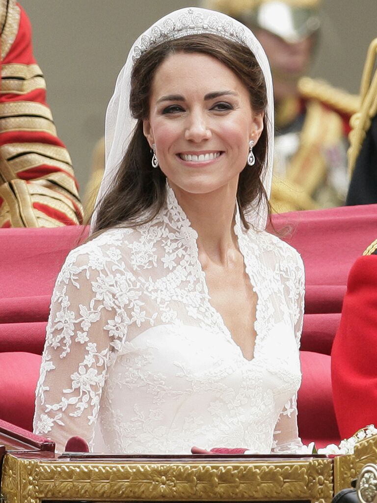 kate middleton wedding makeup in carriage