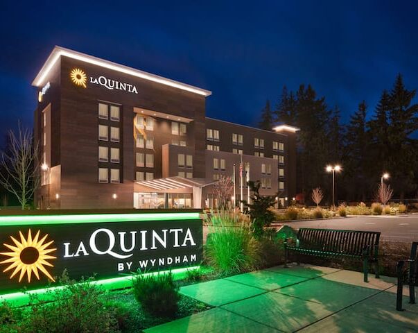 Picture of La Quinta Inn & Suites by Wyndham Marysville
