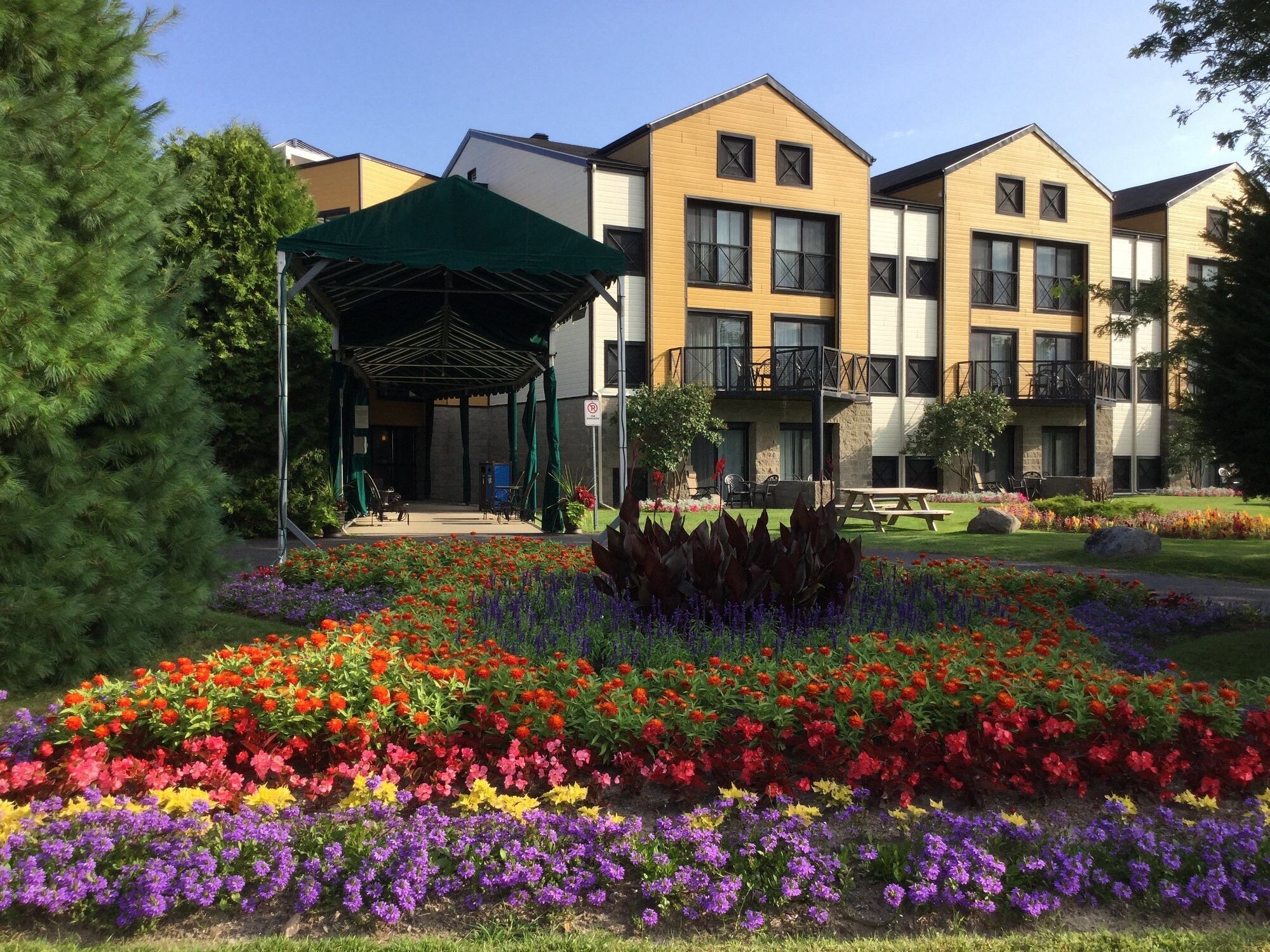 Picture of AUBERGE DU CHATEAU BROMONT