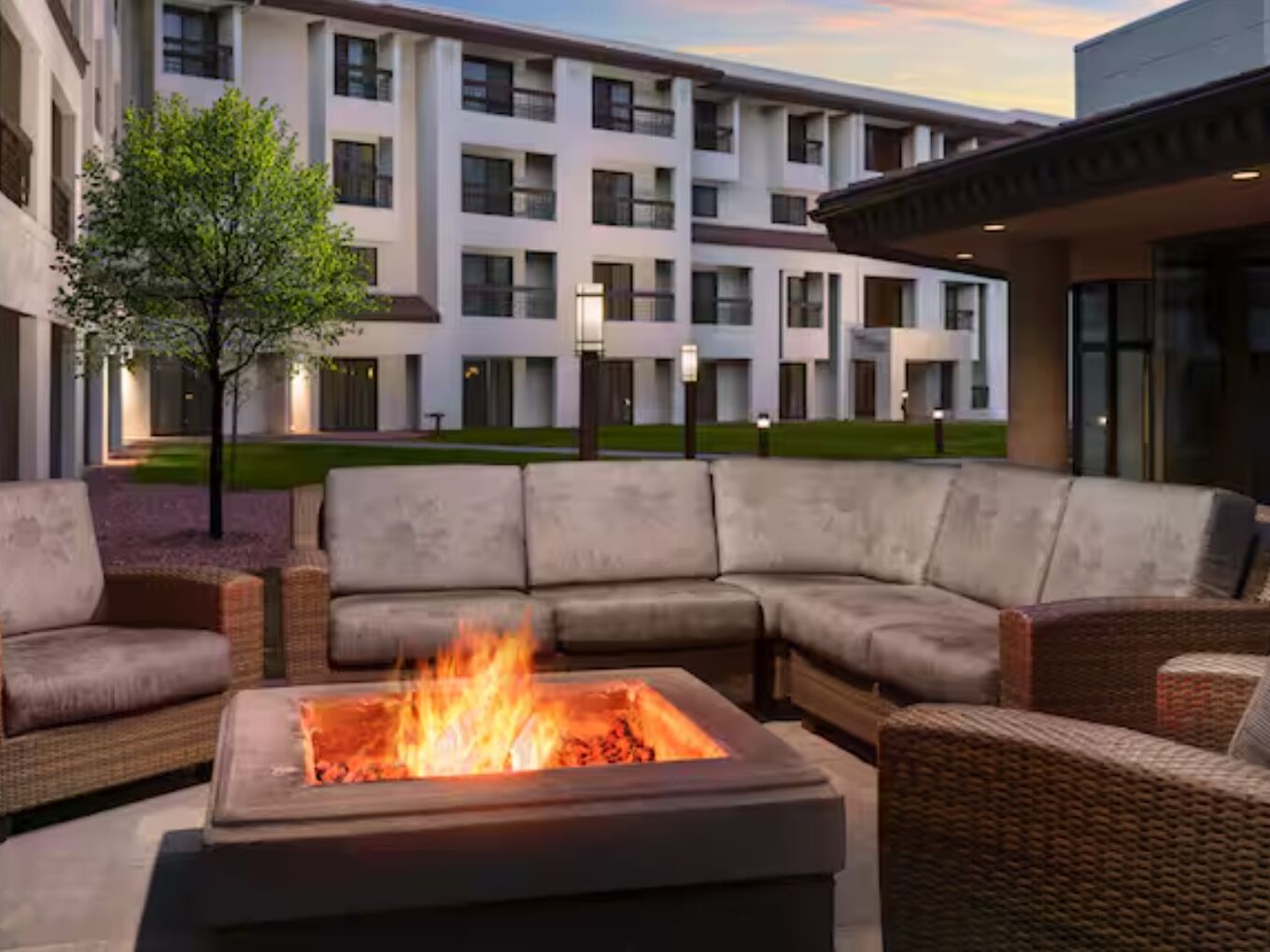 Picture of DoubleTree by Hilton Hotel Colorado Springs