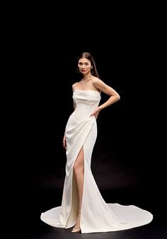 Justin Alexander Signature Layla Fit-and-Flare Wedding Dress