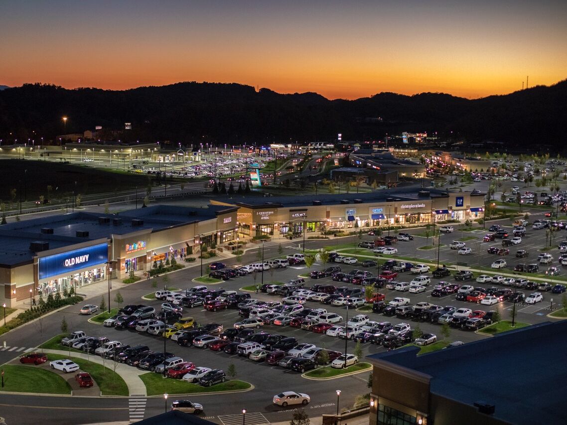 Picture of The Pinnacle (Outdoor Mall)