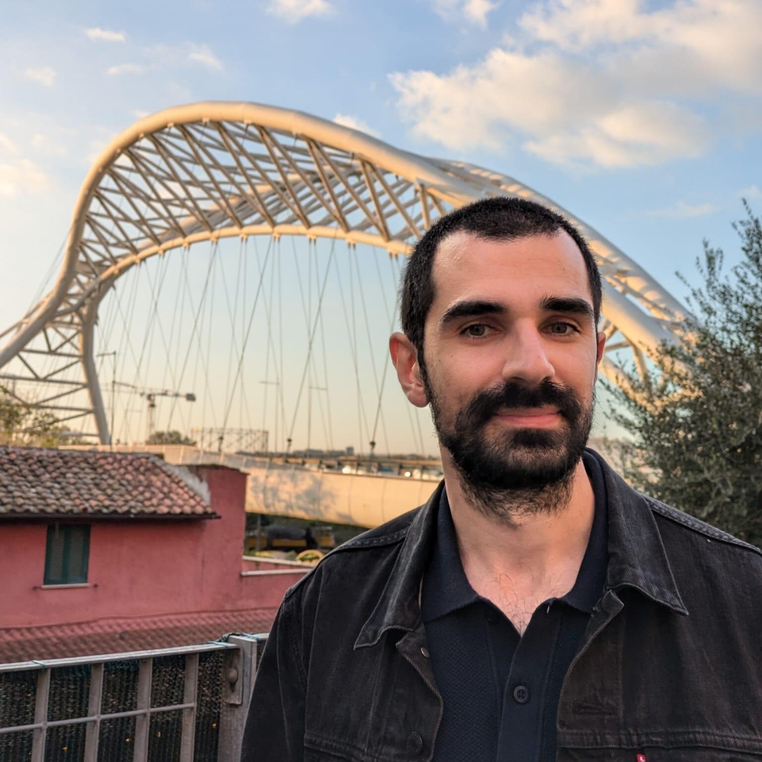 Arash Akhiani
