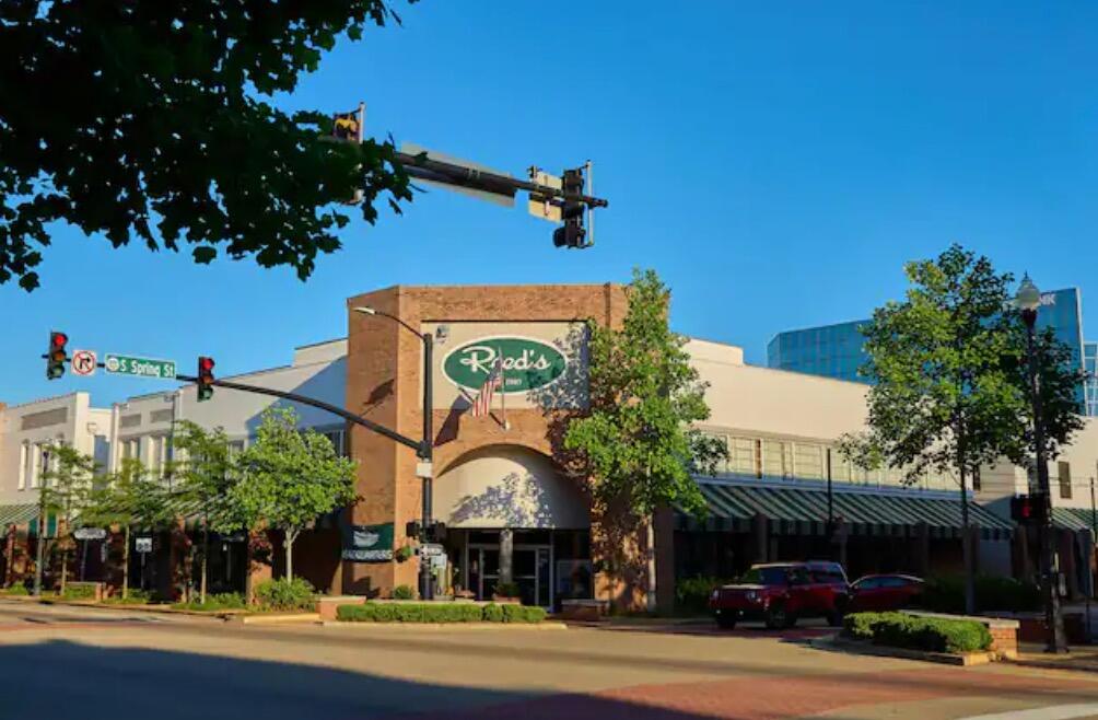 Picture of Reed's Department Store