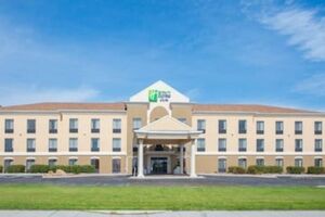 Picture of Holiday Inn Express Hotel & Suites Douglas an IHG Hotel