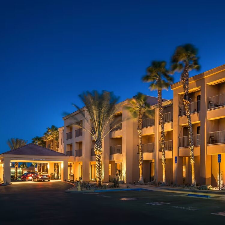 Picture of Courtyard Palm Desert