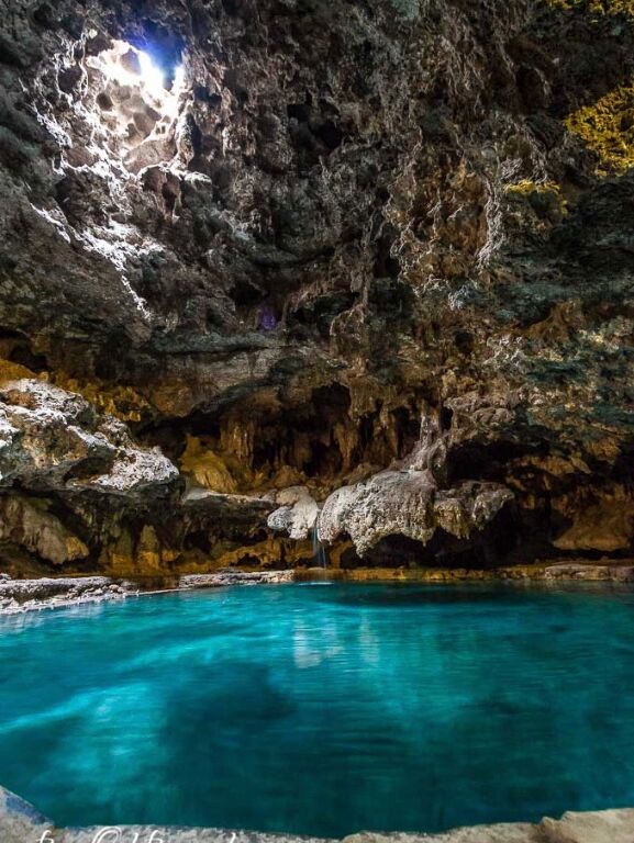 Picture of Cave and Basin National Historic Site