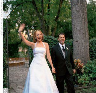Julie and Chad planned a weekend wedding that thrilled both young and old: hayrides, a petting zoo, armadillo races, a live country western concert, a