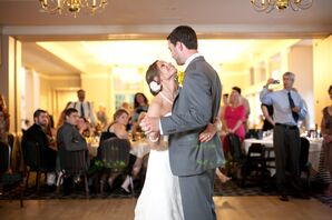 Married Couple Reception First Dance