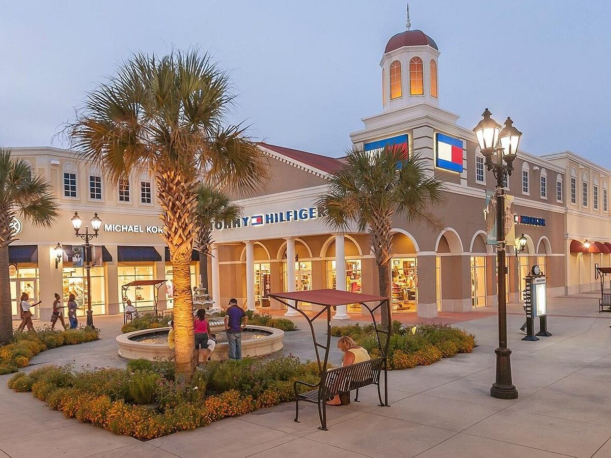 Picture of Tanger Outlets Charleston