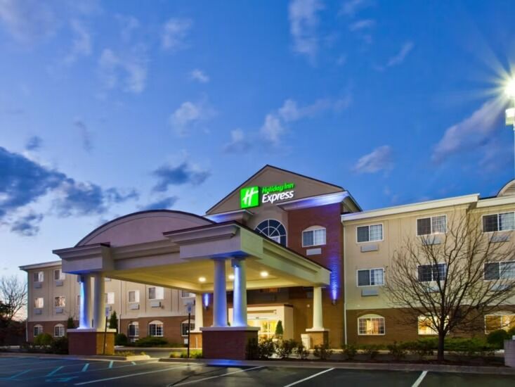 Picture of Holiday Inn Express & Suites Charlotte, an IHG Hotel