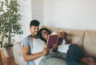15 Actually Helpful Relationship Books You Need to Read