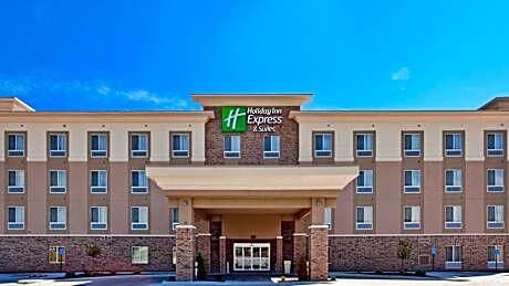 Picture of Holiday Inn Express & Suites-Topeka North