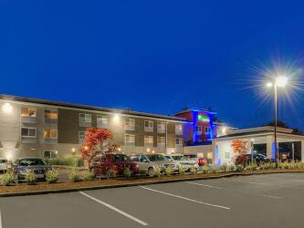 Picture of Holiday Inn Express Newberg