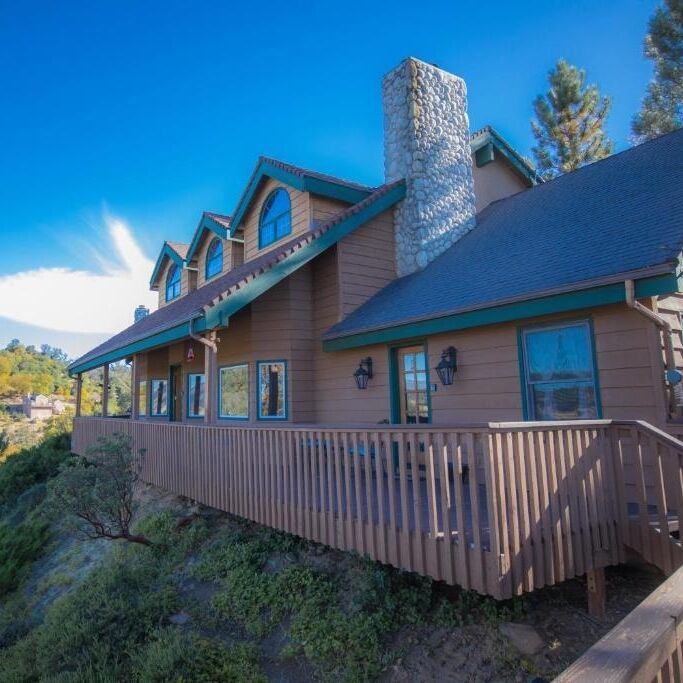 Picture of Tucker Peak Lodge