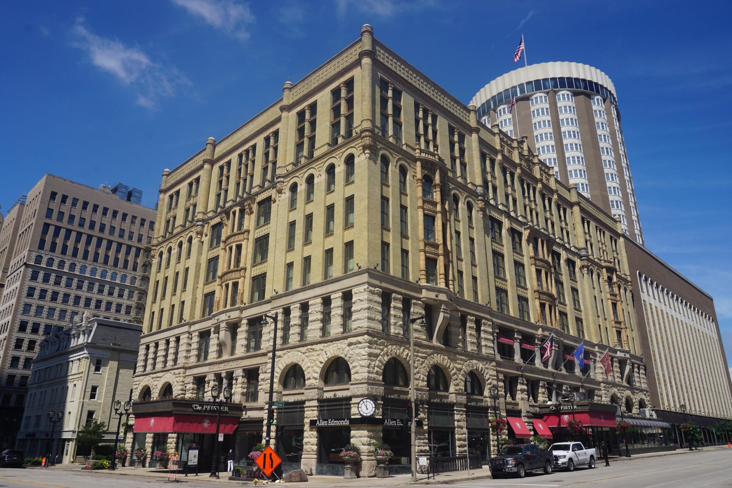 Picture of The Pfister Hotel