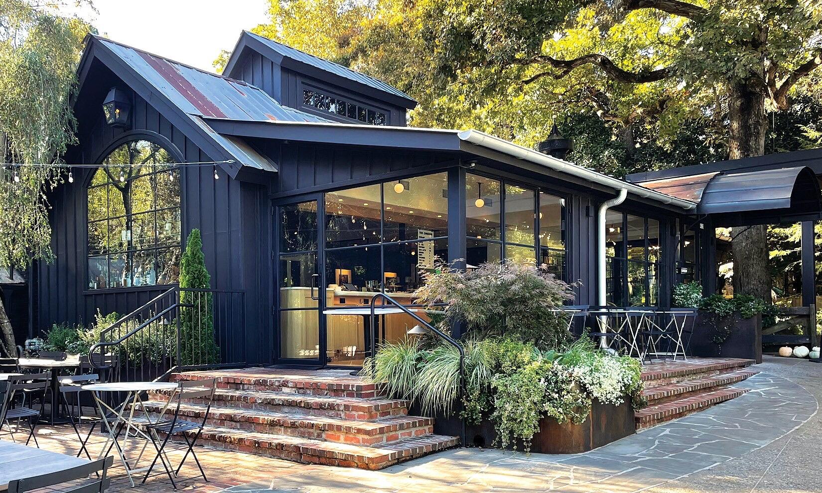 Picture of THE CHASTAIN - Restaurant