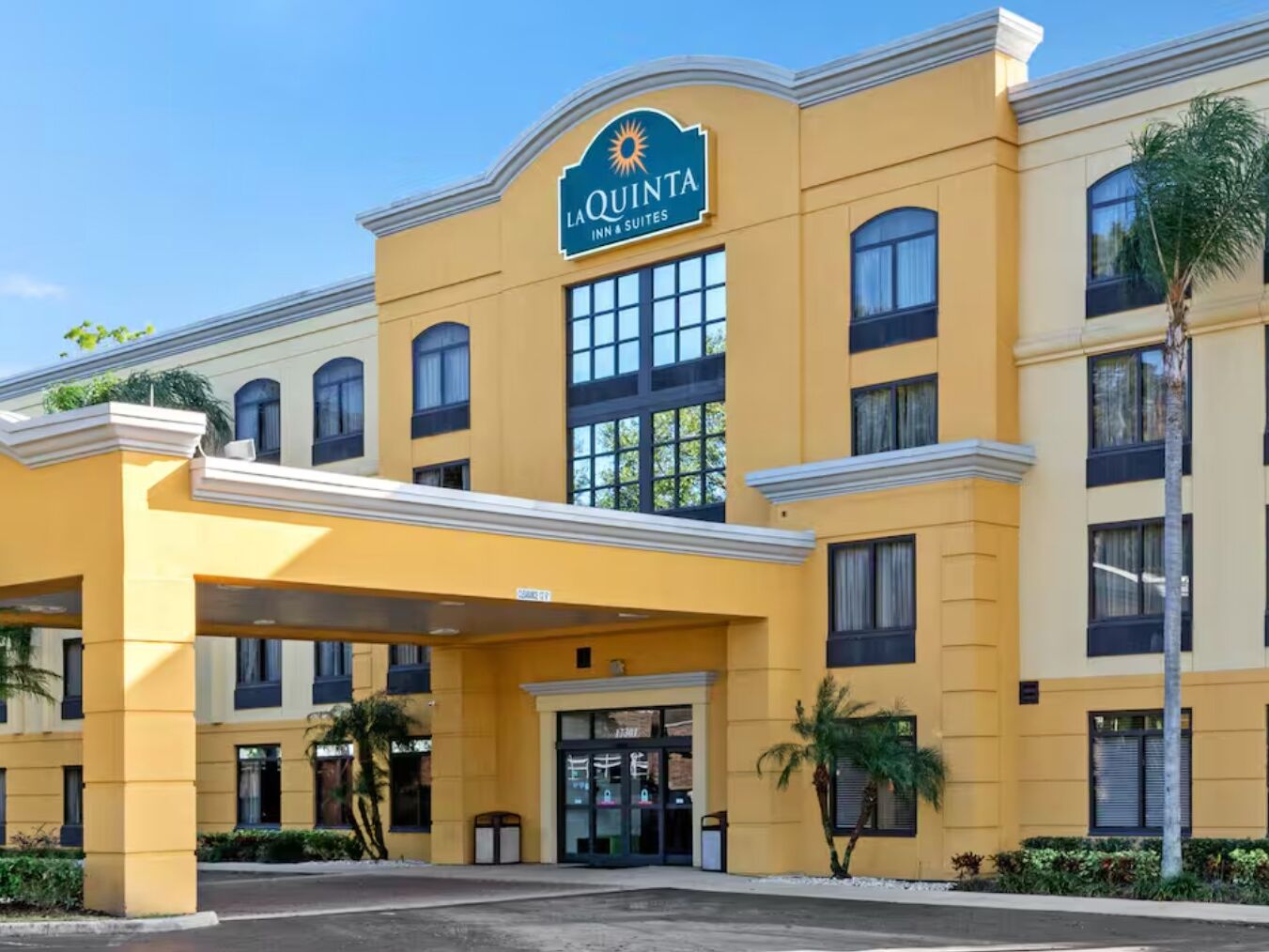 Picture of La Quinta Inn & Suites by Wyndham Tampa North I-75