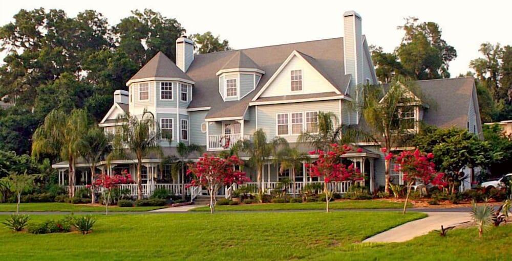 Picture of Heron Cay Lakeview Bed & Breakfast Inn