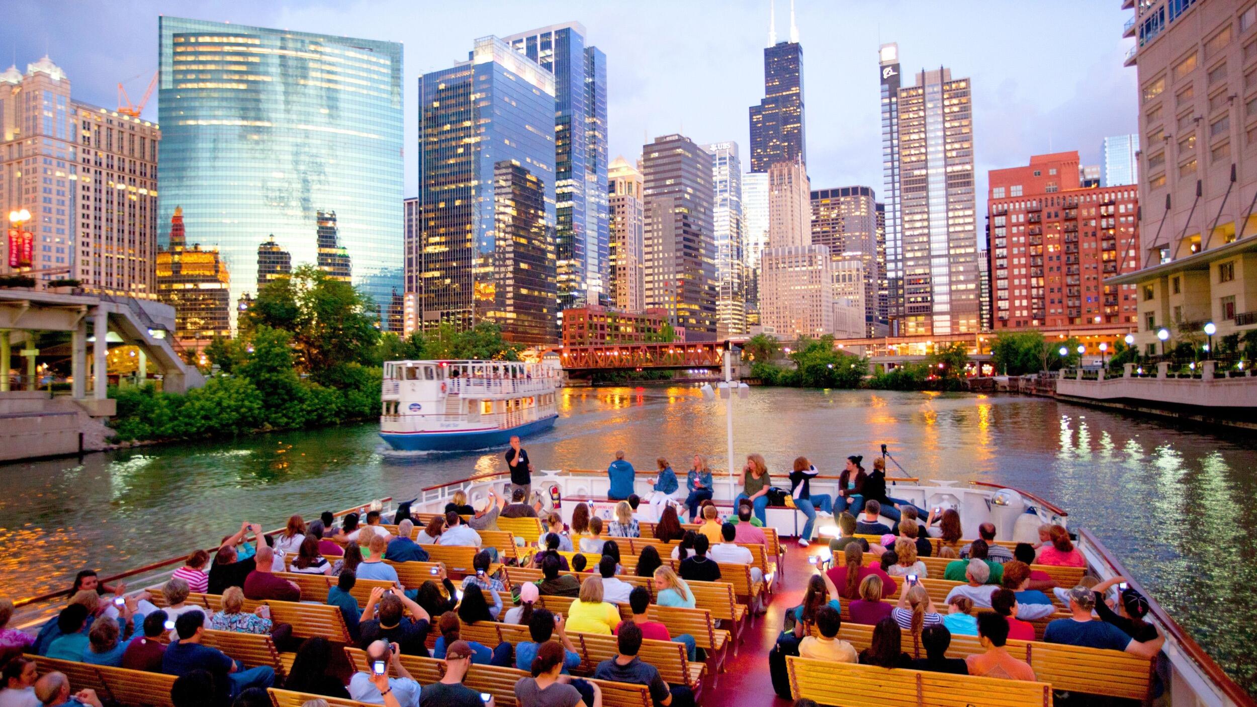 Picture of Chicago River Boat Architecture Tours