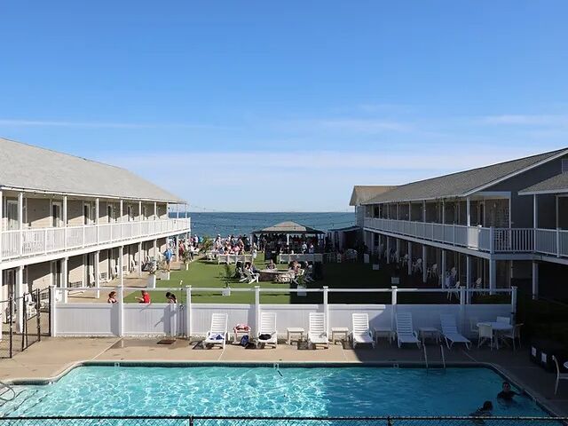 Picture of Three Seasons Resort