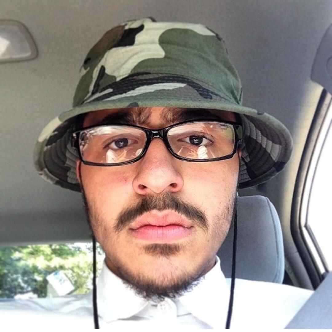 Devin Flores