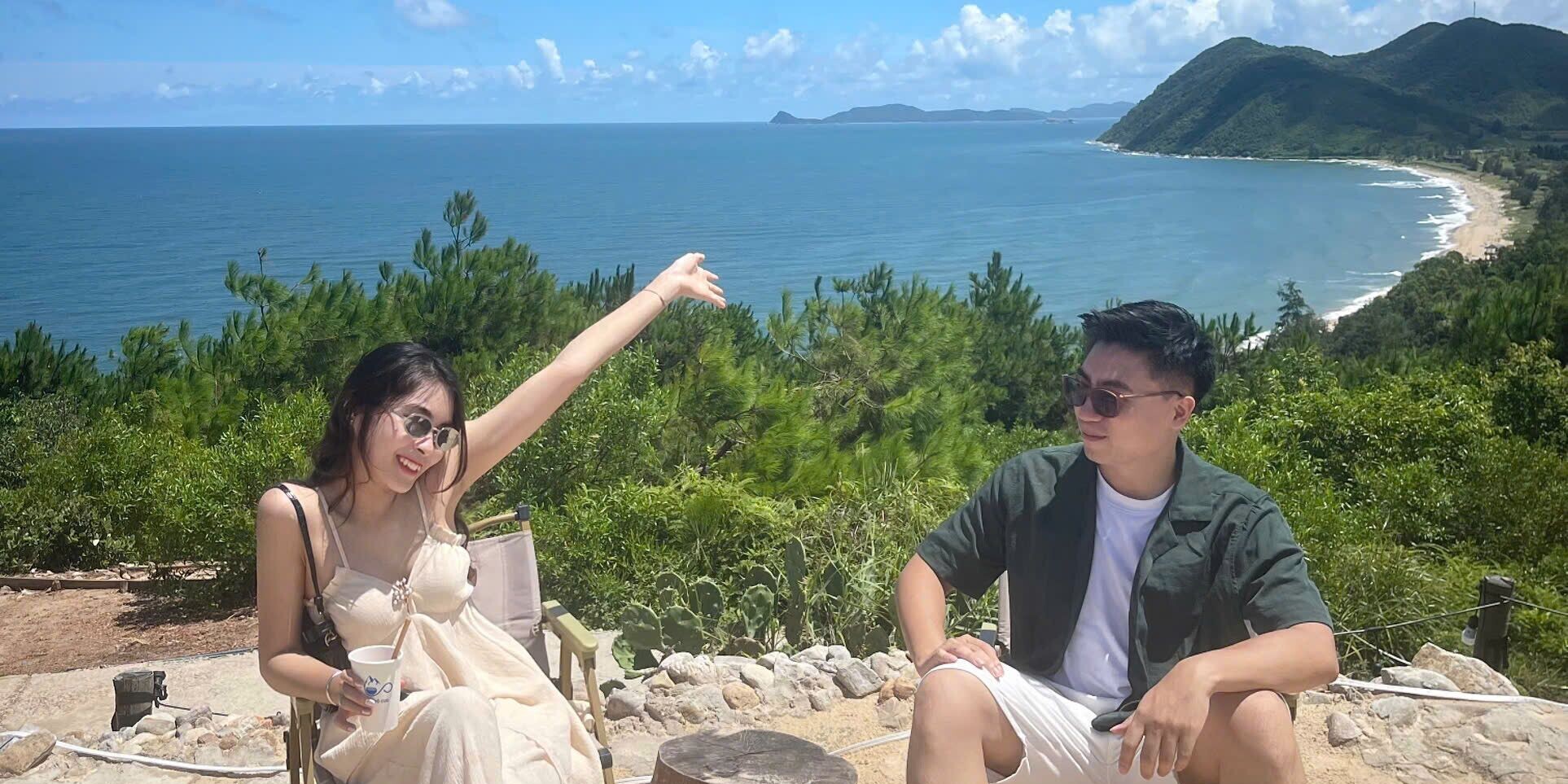 Trung Hiếu & Phương Linh Home Page Banner