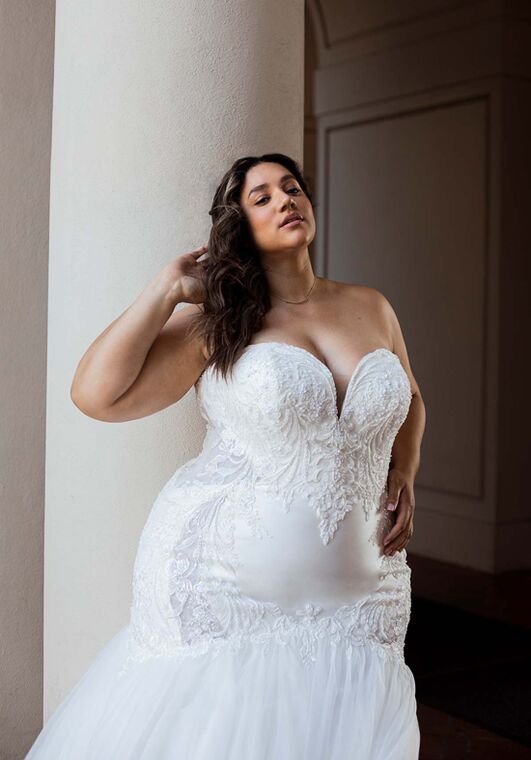 Essense of Australia D3600 plus Fit-and-Flare Wedding Dress - 5
