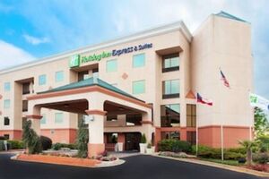 Picture of Holiday Inn Express Hotel & Suites an IHG Hotel