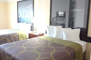 Picture of Super 8 by Wyndham Conroe