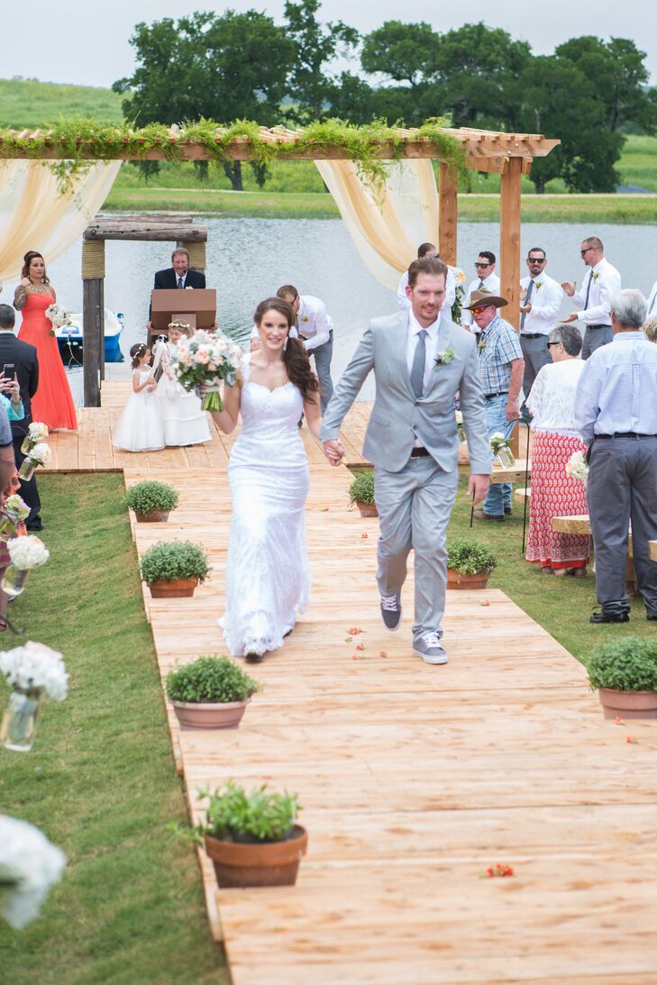 DIY Cedarwood Ceremony Arch and Aisle