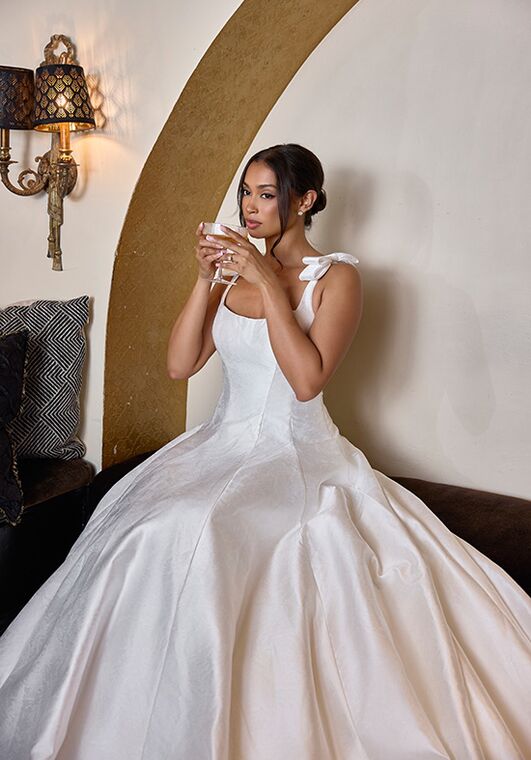 Essense of Australia D4450 A-Line Wedding Dress - 5