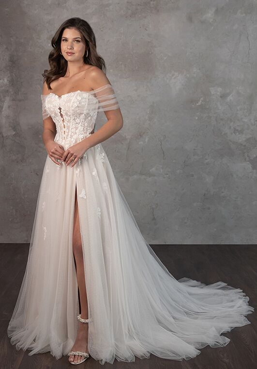 Essense of Australia D4286 A-Line Wedding Dress - 6