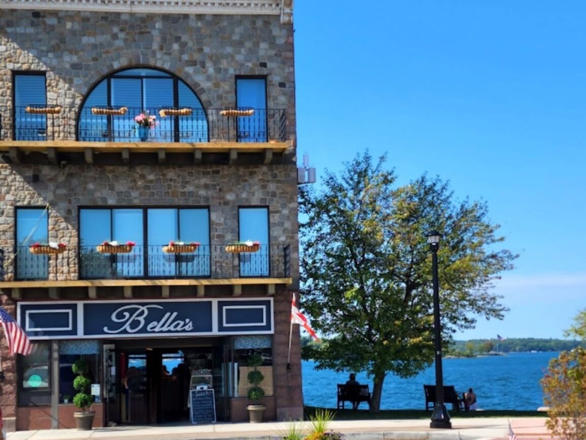 Picture of Bella's