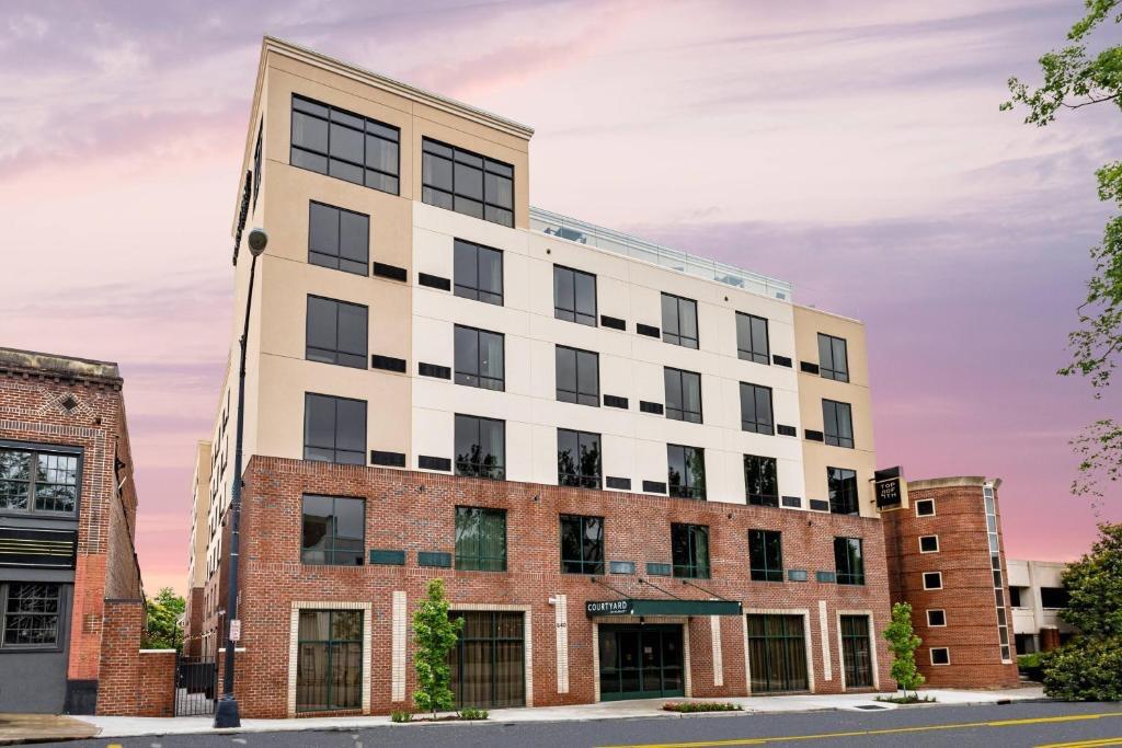 Picture of Courtyard Winston-Salem Downtown