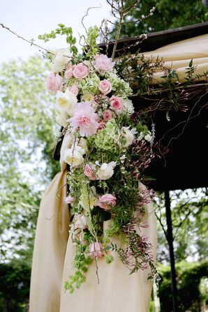 Garden Ceremony Decor