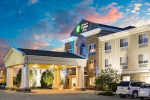 Picture of Holiday Inn Express & Suites Bellevue an IHG Hotel