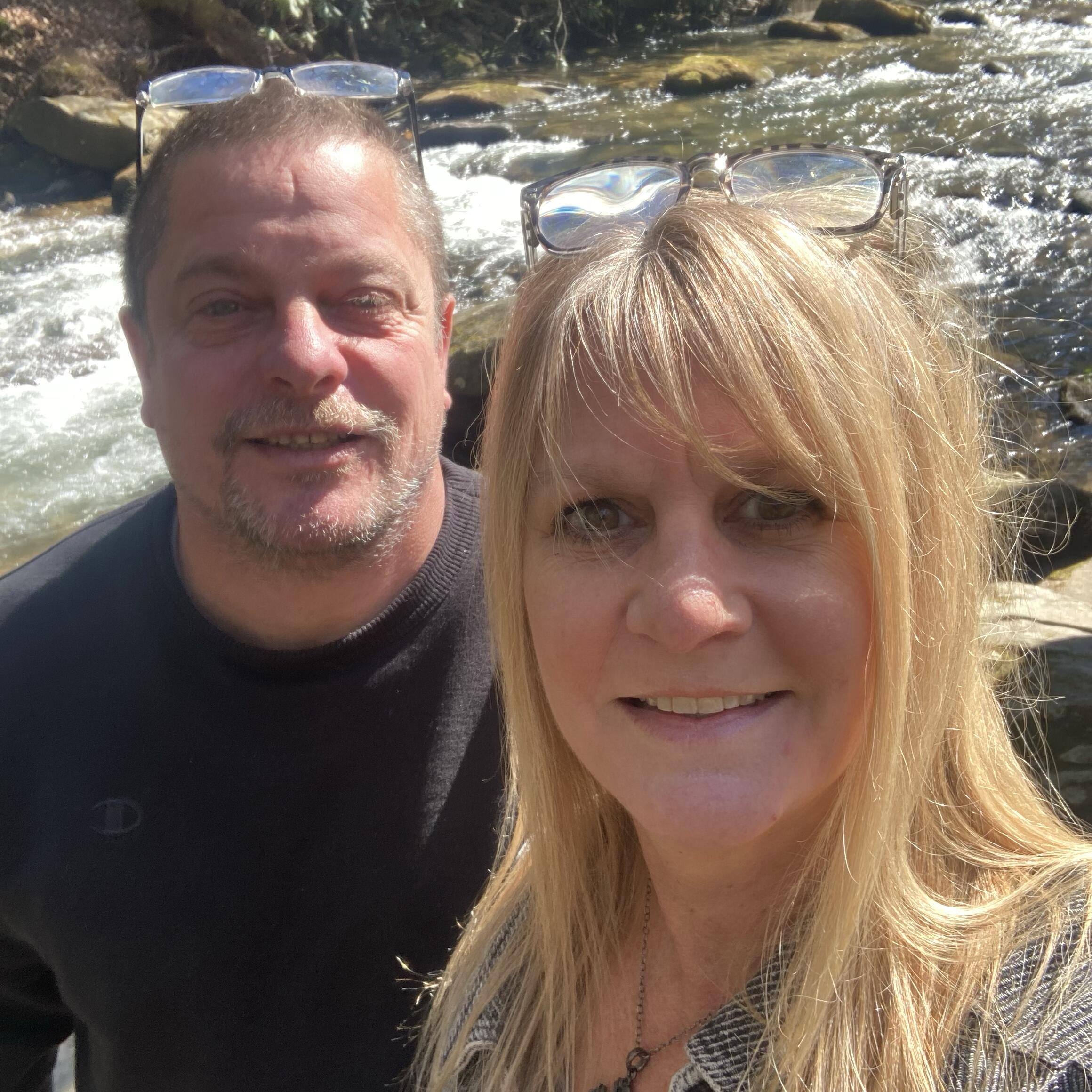 Glenn and Debbi Cabot