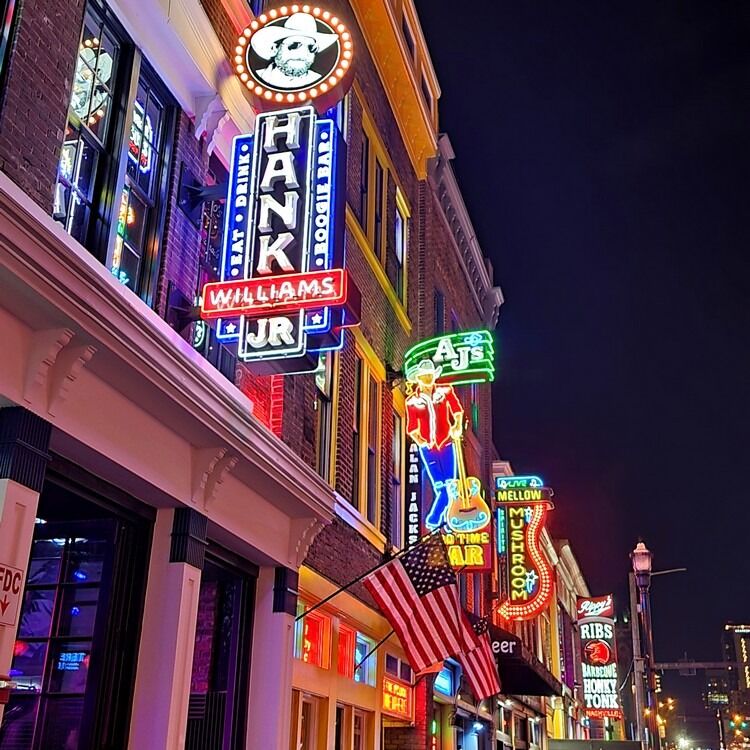 Picture of Broadway Bars