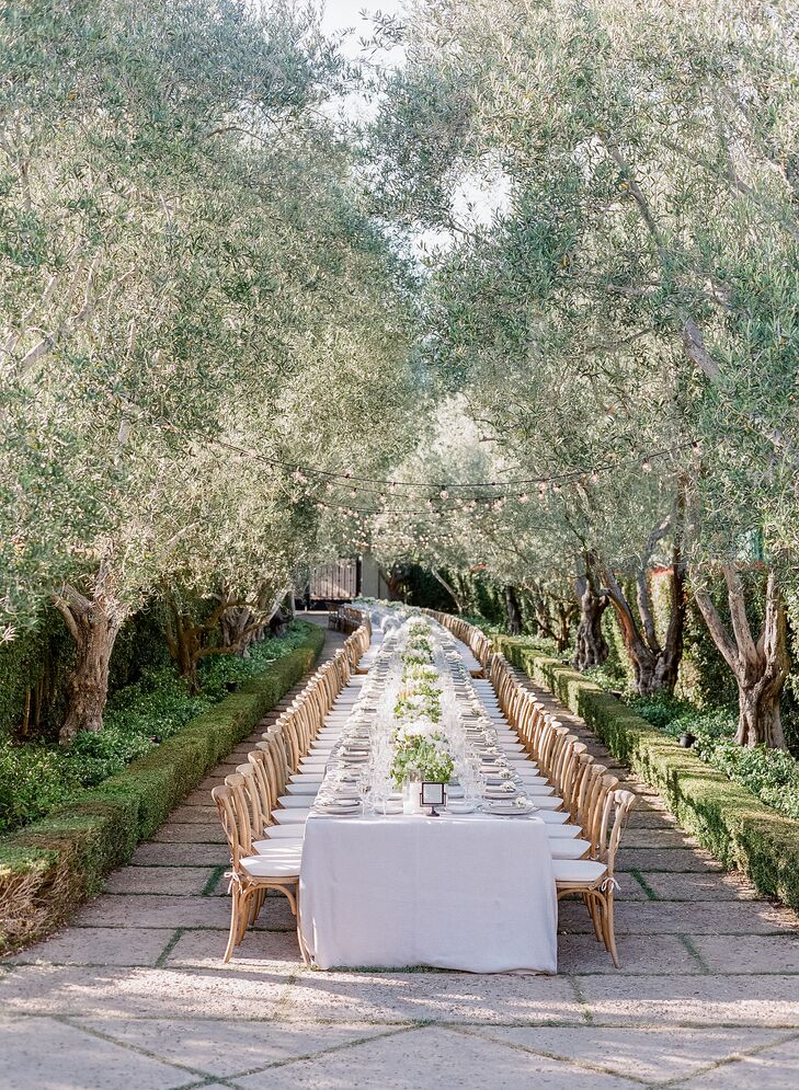 The one long feasting table featured 150 seats, so all the guests could sit together.